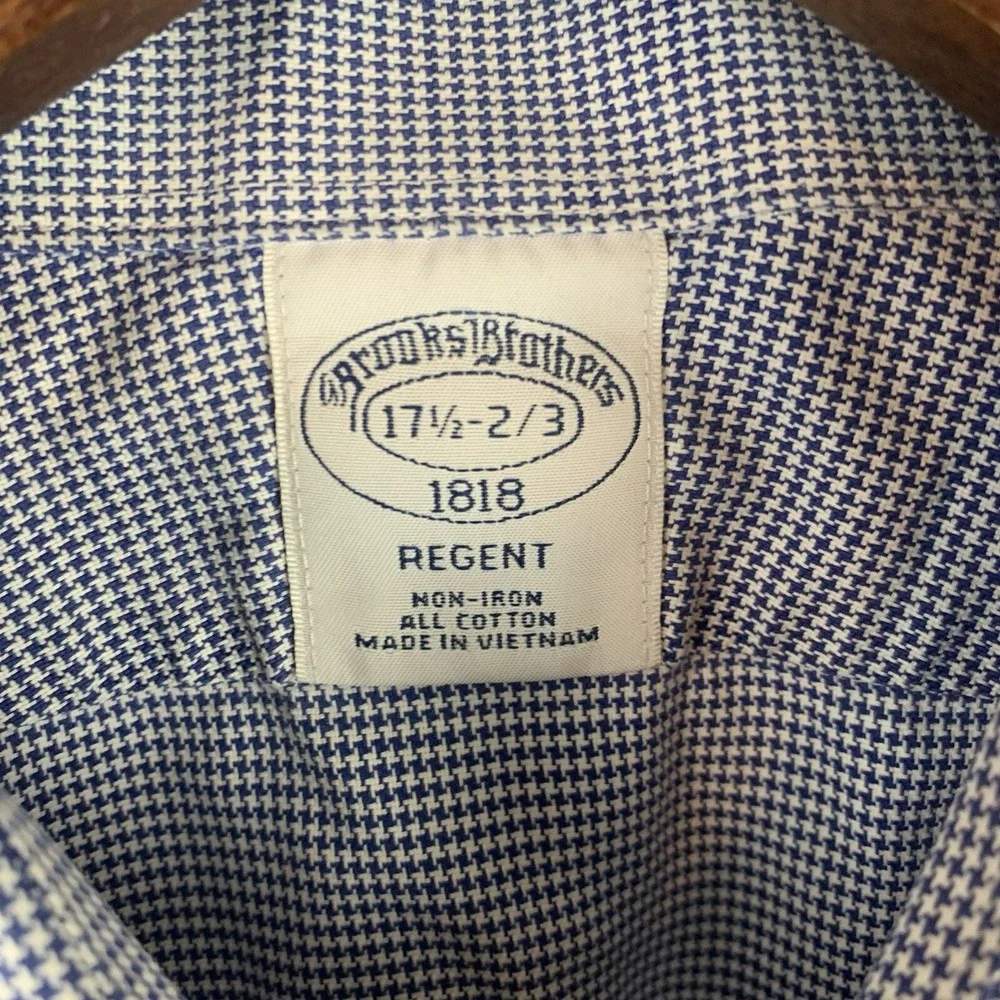Brooks Brothers Blue Regent Shirt Size 17 1/2 - 2/3 Non Iron Cotton Striped‎